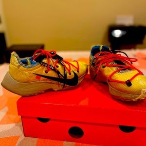 Off white X nike waffle racer sp sneakers yellow size 7. Great condition